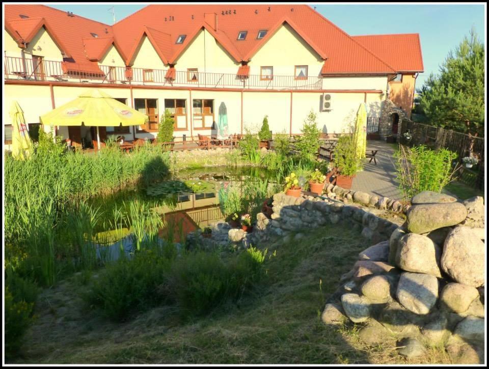 Sosnowe Zacisze Barszczewo Hotel Choroszcz Exterior photo